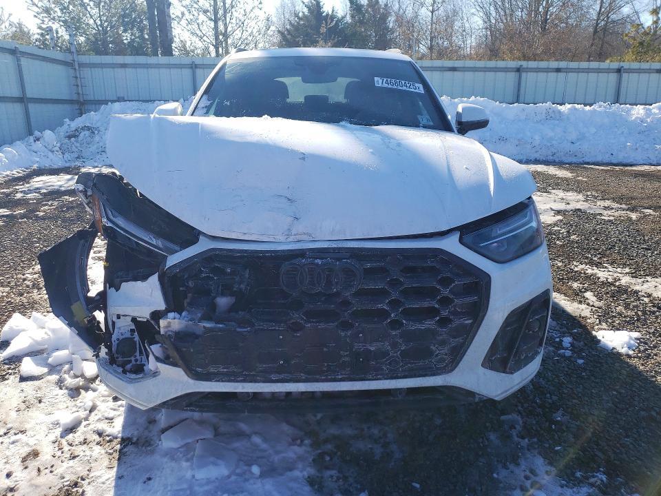 2024 Audi Q5 Premium 45
