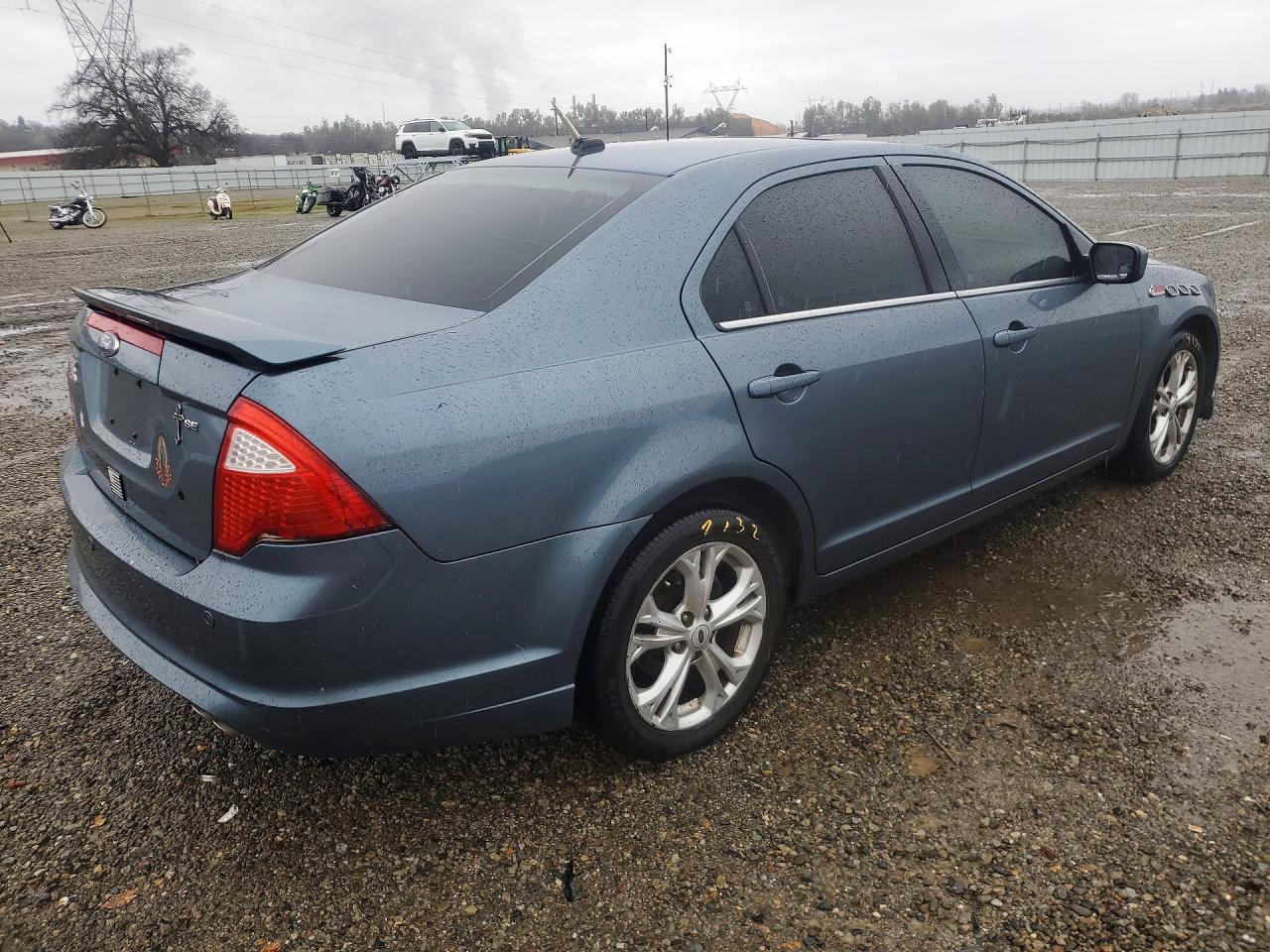 2012 Ford Fusion se