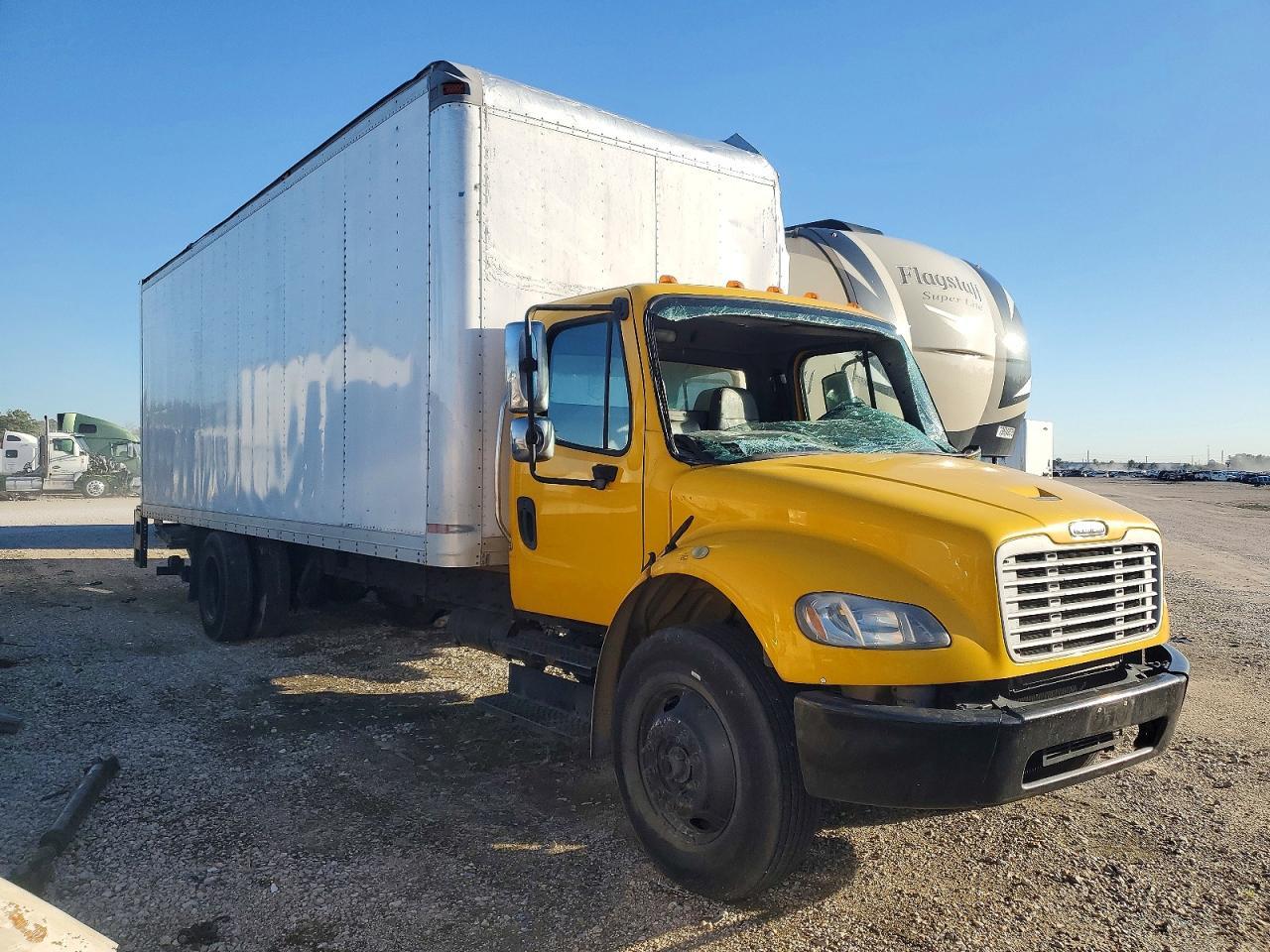 2017 Freigliner 2017 Freightliner Business Class M2 BOX Truck