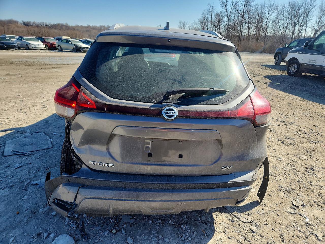 2021 Nissan Kicks sv