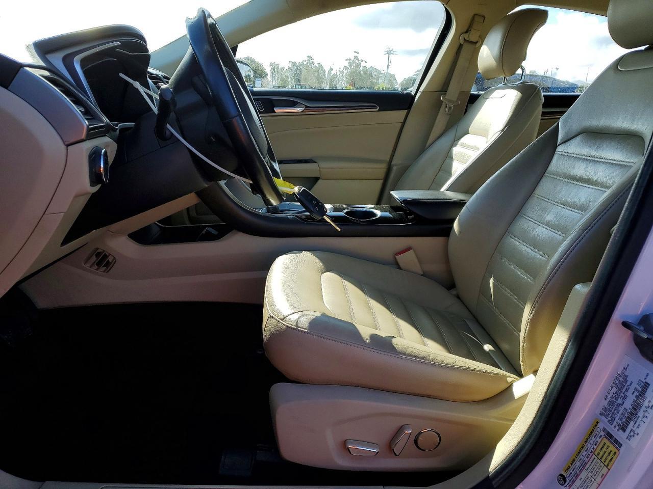 2013 Ford Fusion se Phev