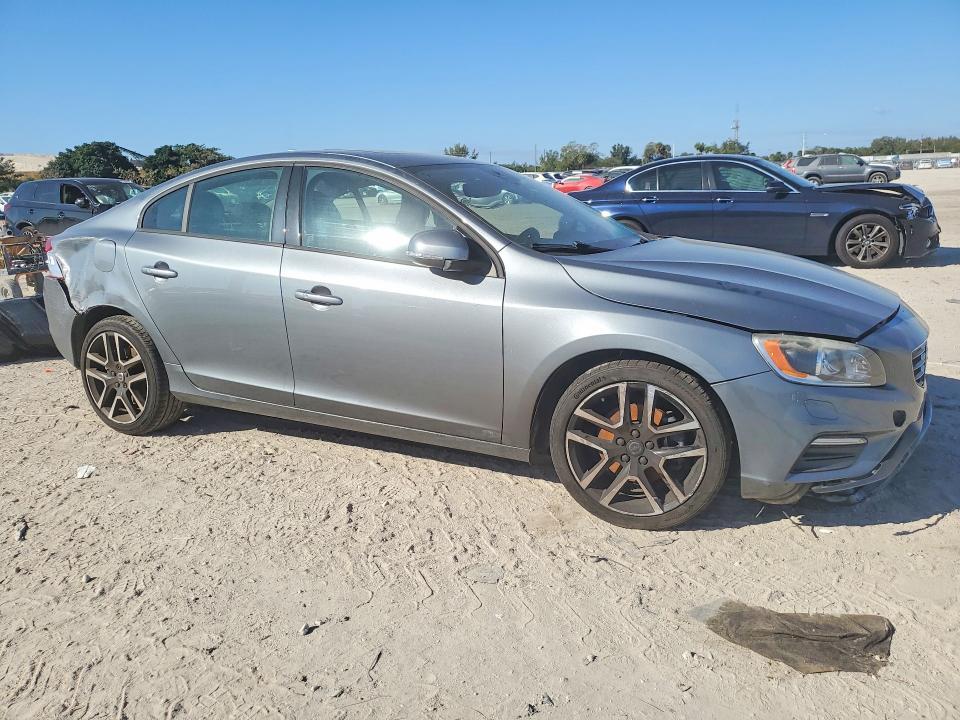 2018 Volv S60 Dynamic