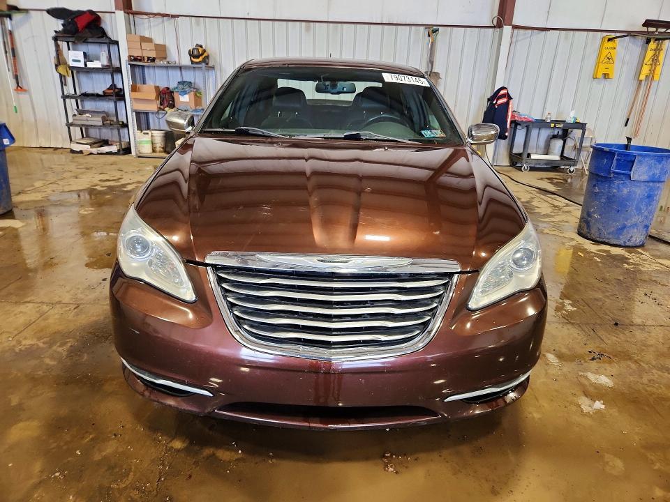 2012 Chrysler 200 Limited