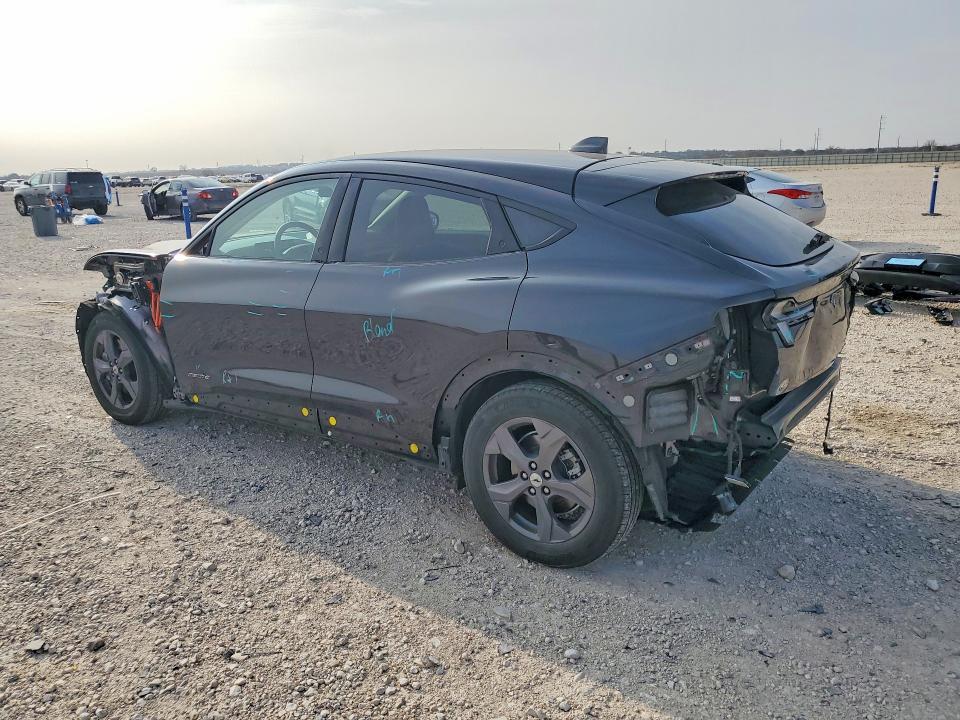 2022 Ford Mustang Mach-e Select