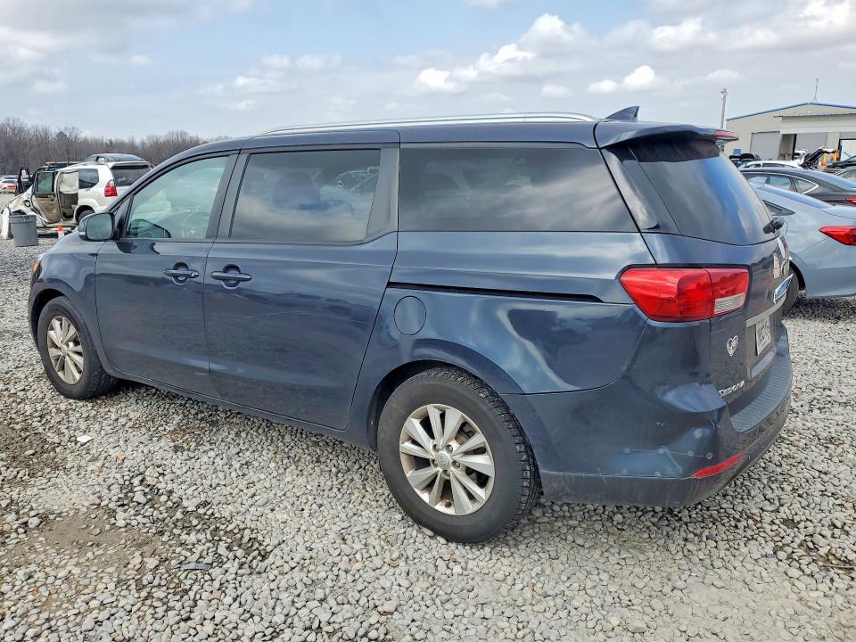 2017 KIA Sedona lx