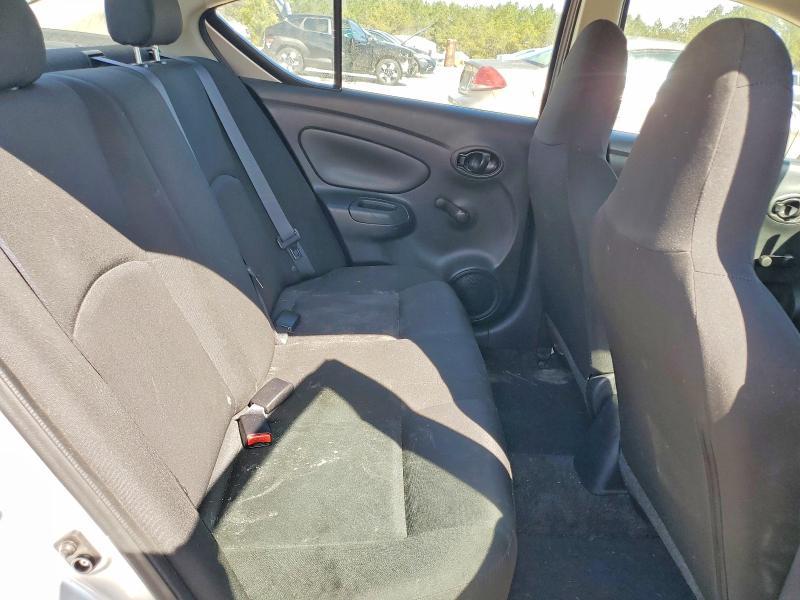 2016 Nissan Versa 1.6 s