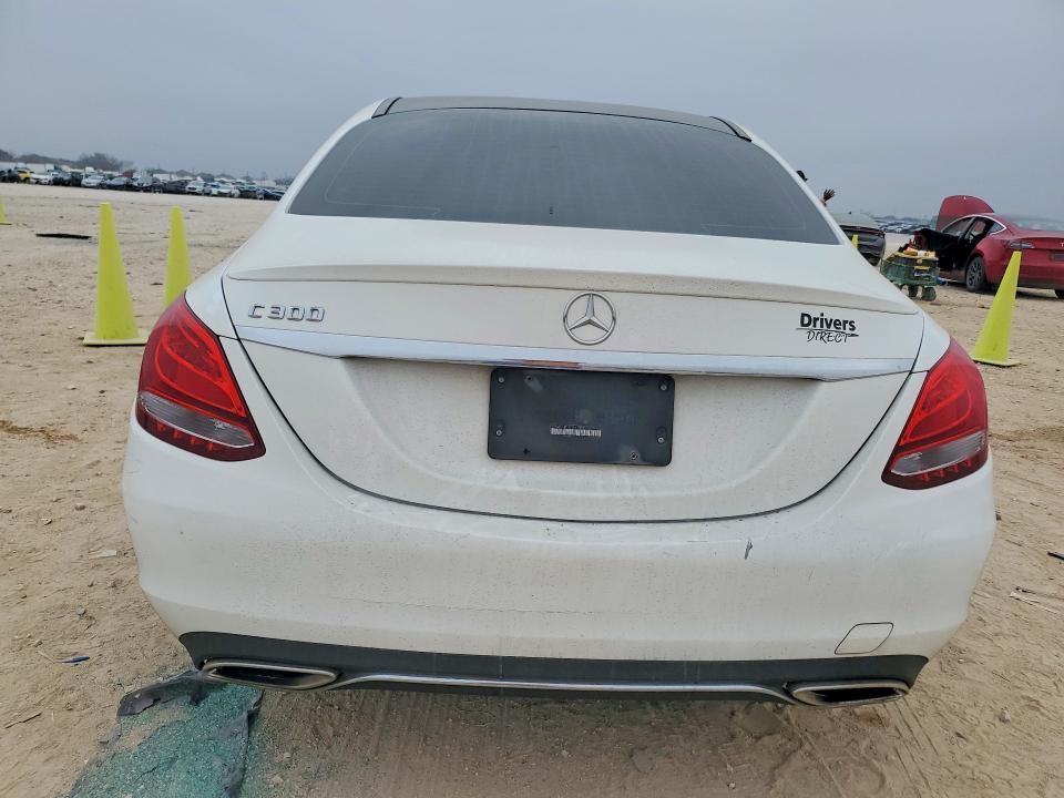 2016 Mercedes-Benz C300