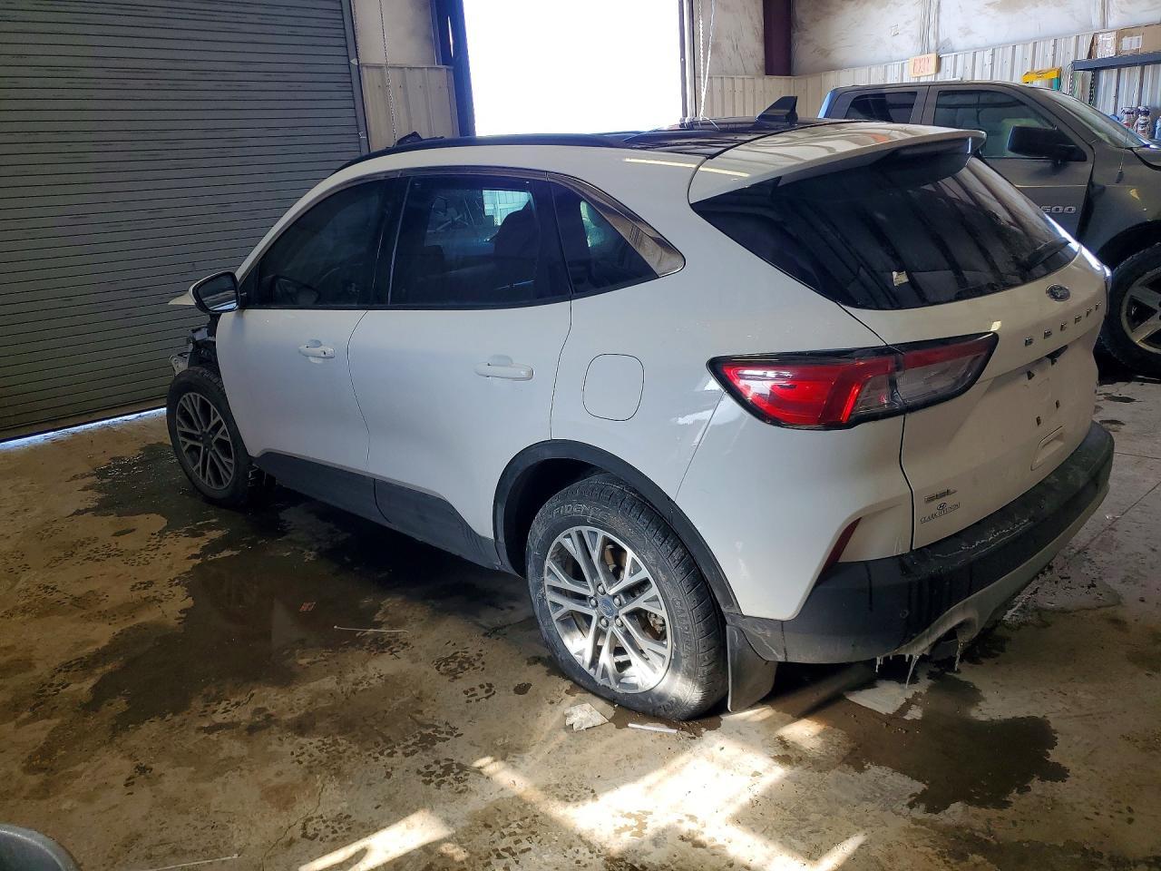 2021 Ford Escape sel