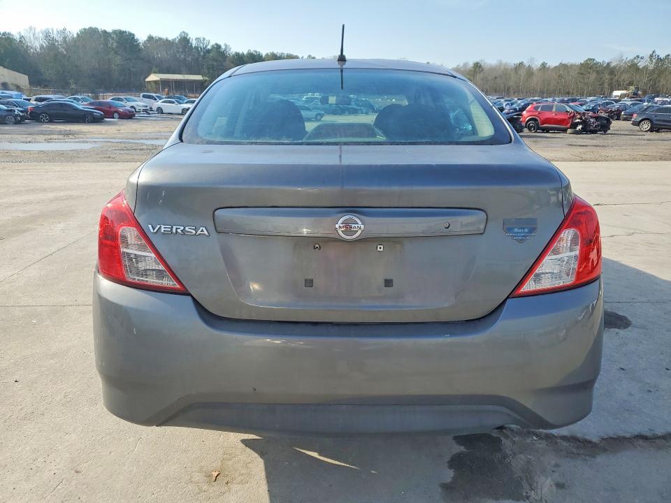 2016 Nissan Versa s