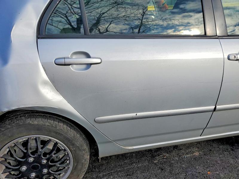 2005 Toyota Corolla le