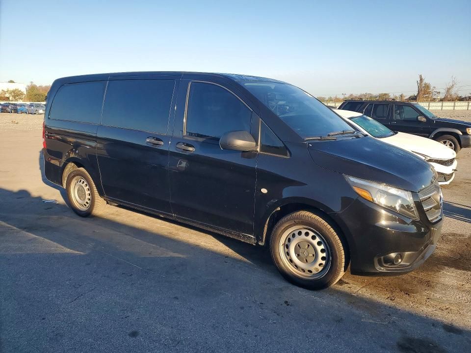 2018 Mercedes-Benz Metris