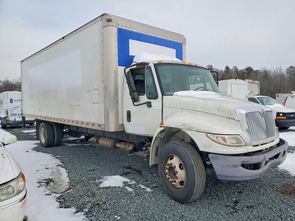 2015 International 4300 BOX Truck