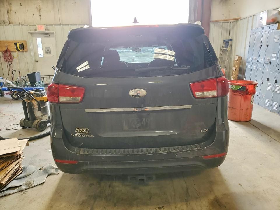 2017 KIA Sedona lx