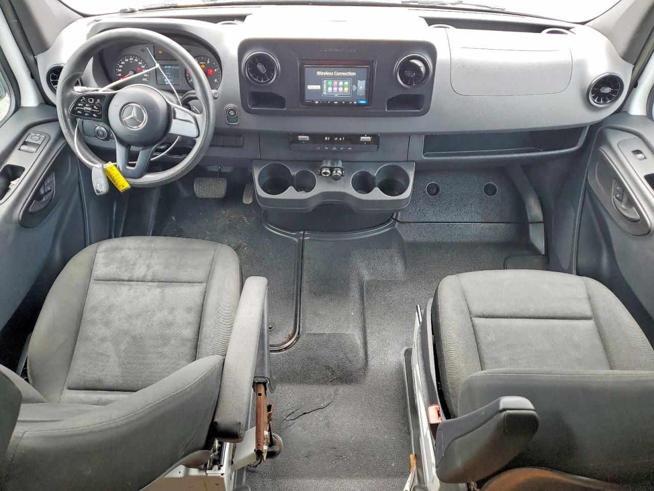 2019 Mercedes-Benz 2019 Mercedes Benz Sprinter 2500 Delivery Van
