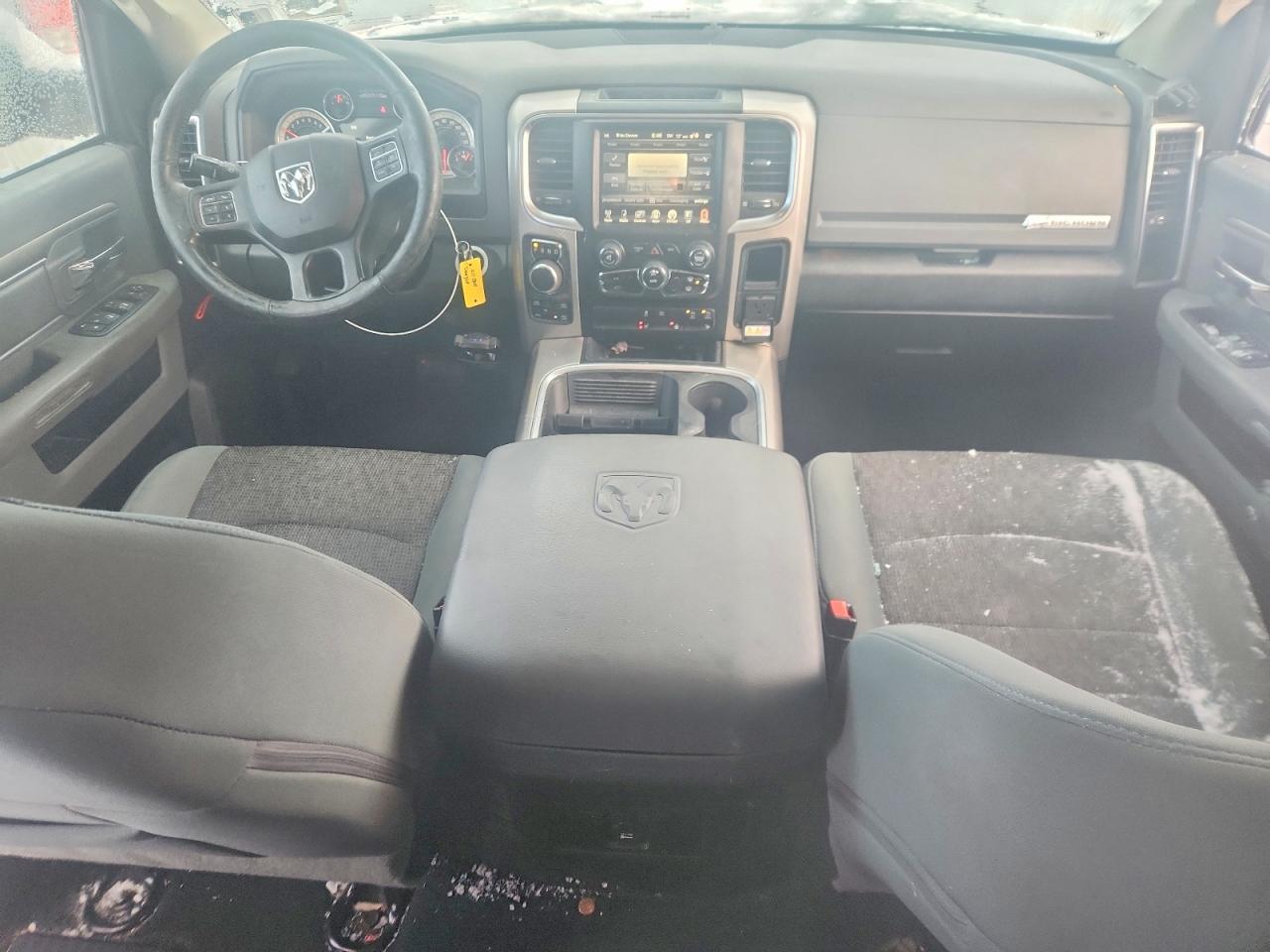 2016 Dodge Ram 1500 slt
