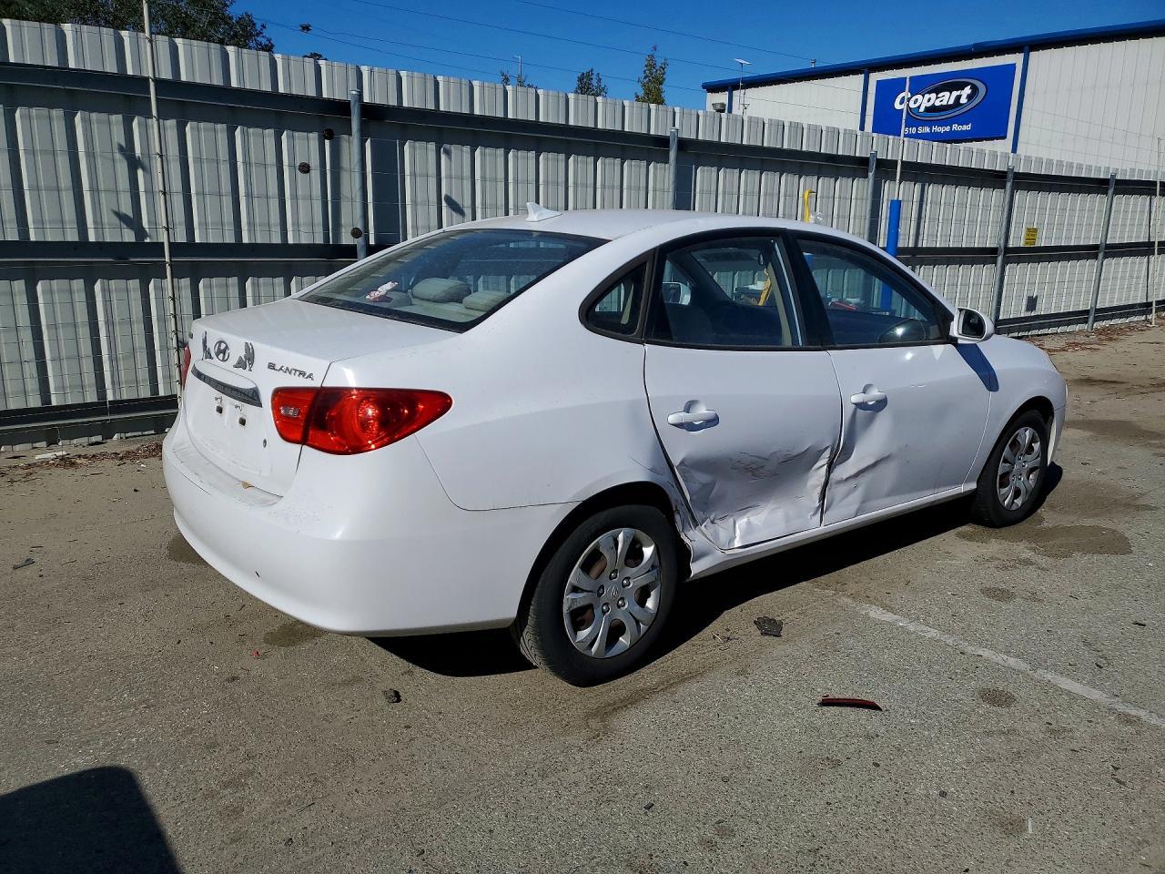 2010 Hyundai Elantra Blue