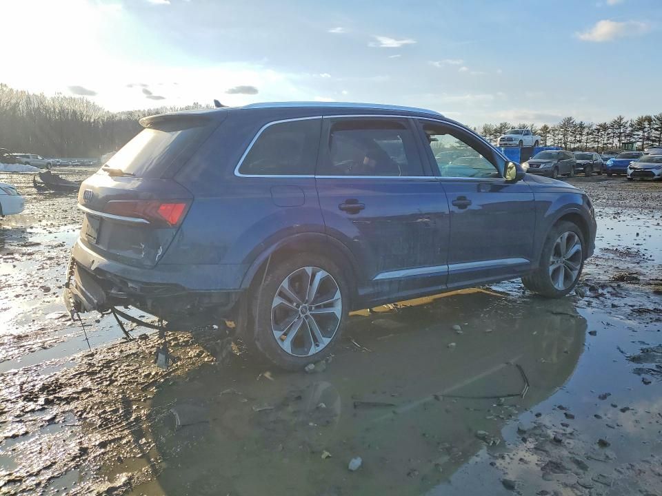 2021 Audi Q7 Premium Plus