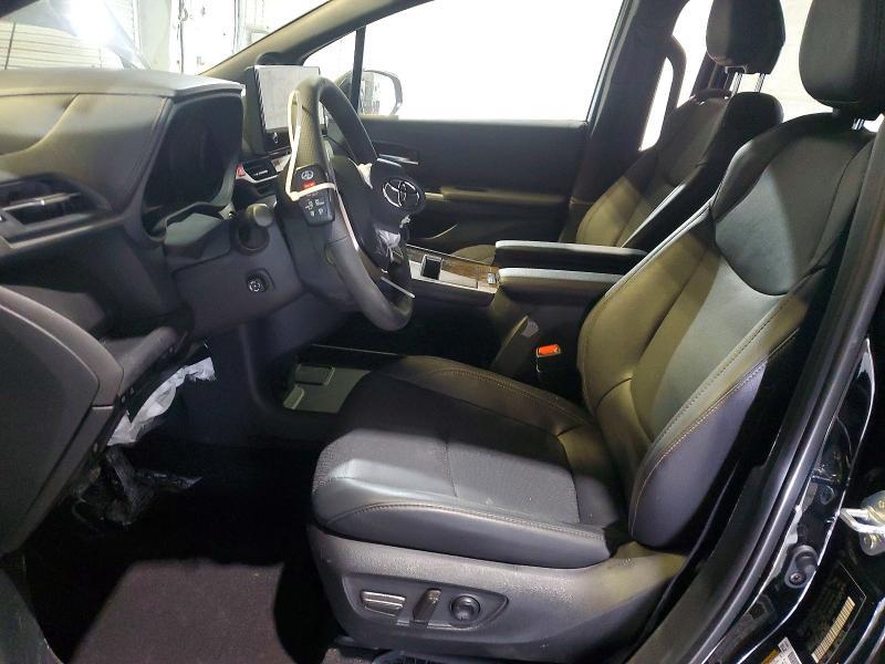 2025 Toyota Sienna