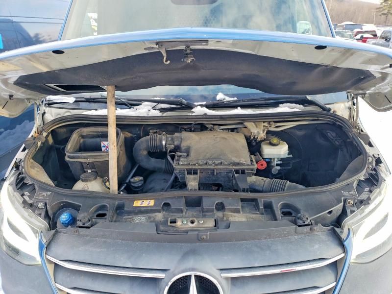 2021 Mercedes-Benz Sprinter 2500 Delivery van