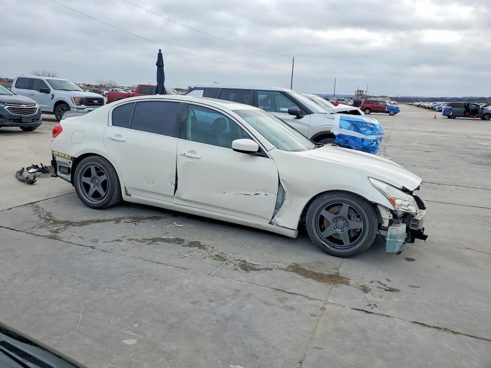 2013 Infiniti G37