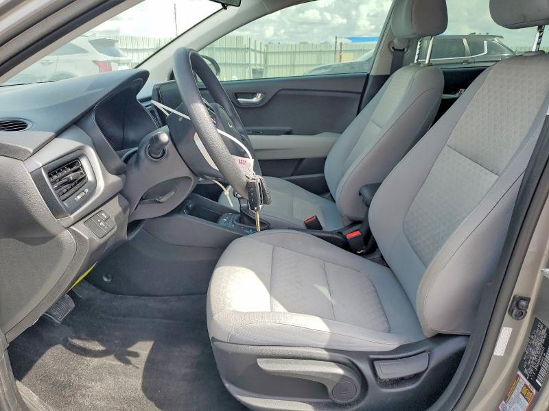 2022 KIA Rio s