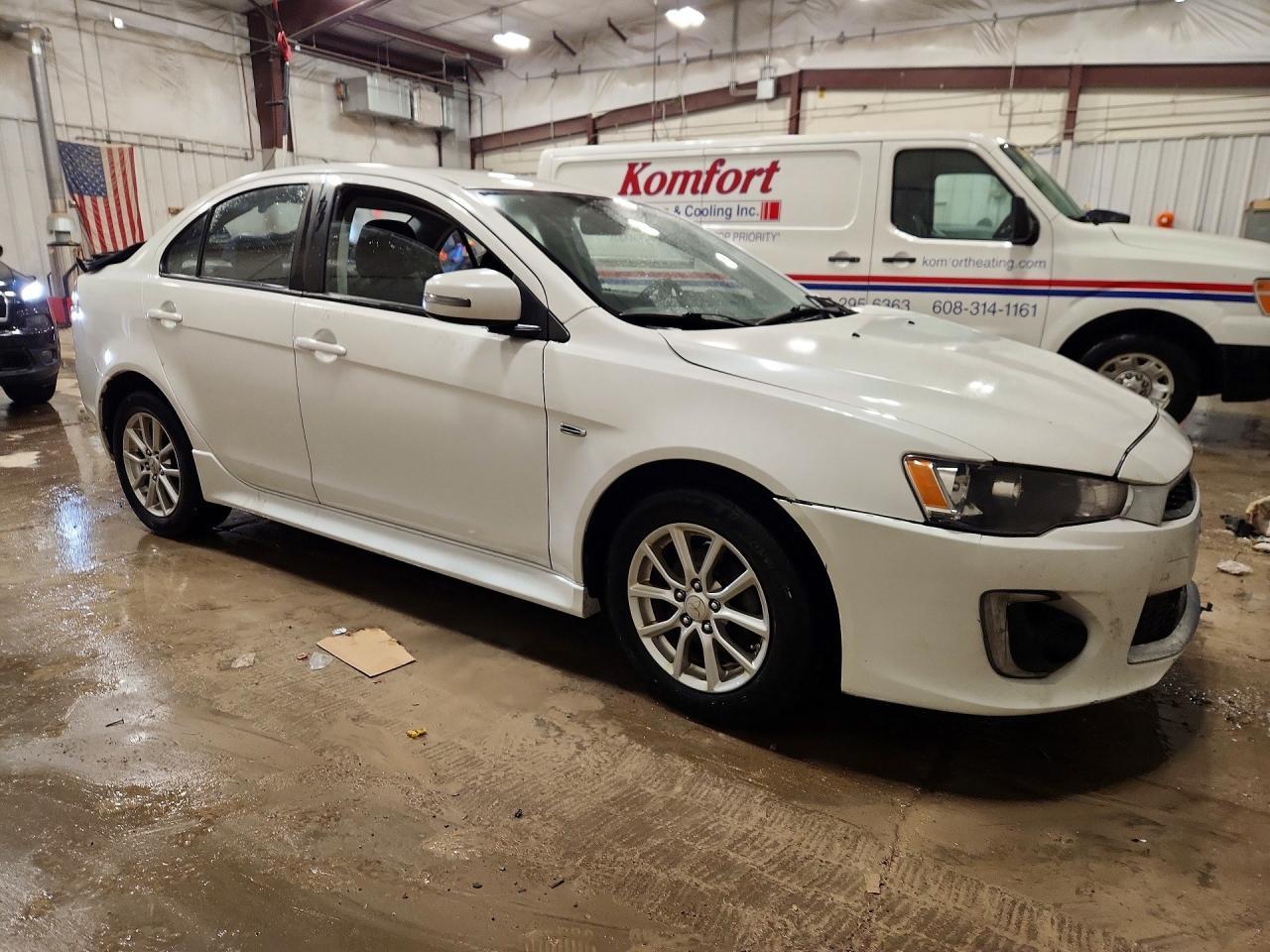 2016 Mitsubishi Lancer es