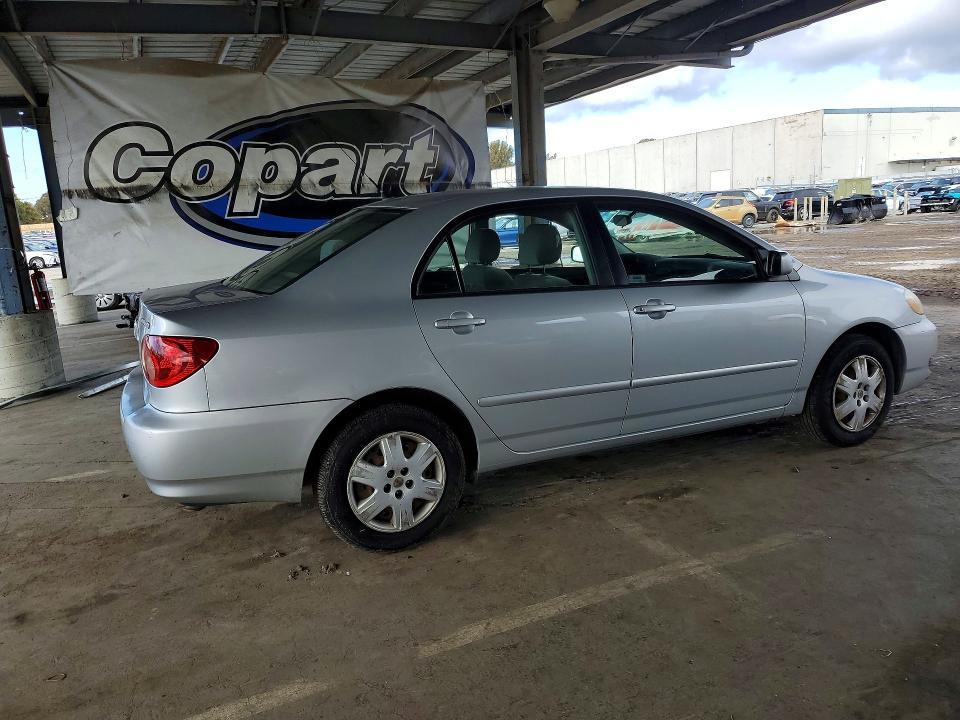 2005 Toyota Corolla le
