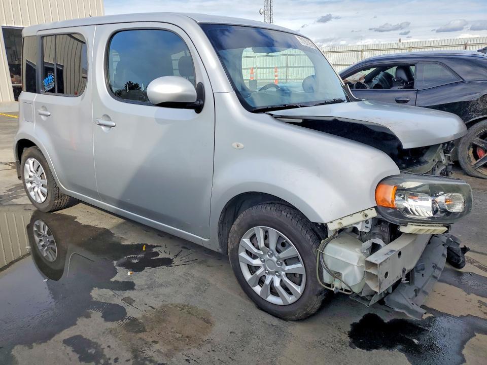2013 Niss Cube
