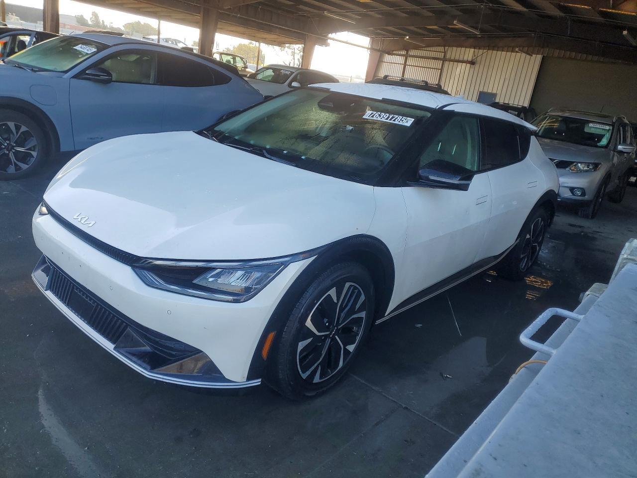 2024 KIA EV6 Wind