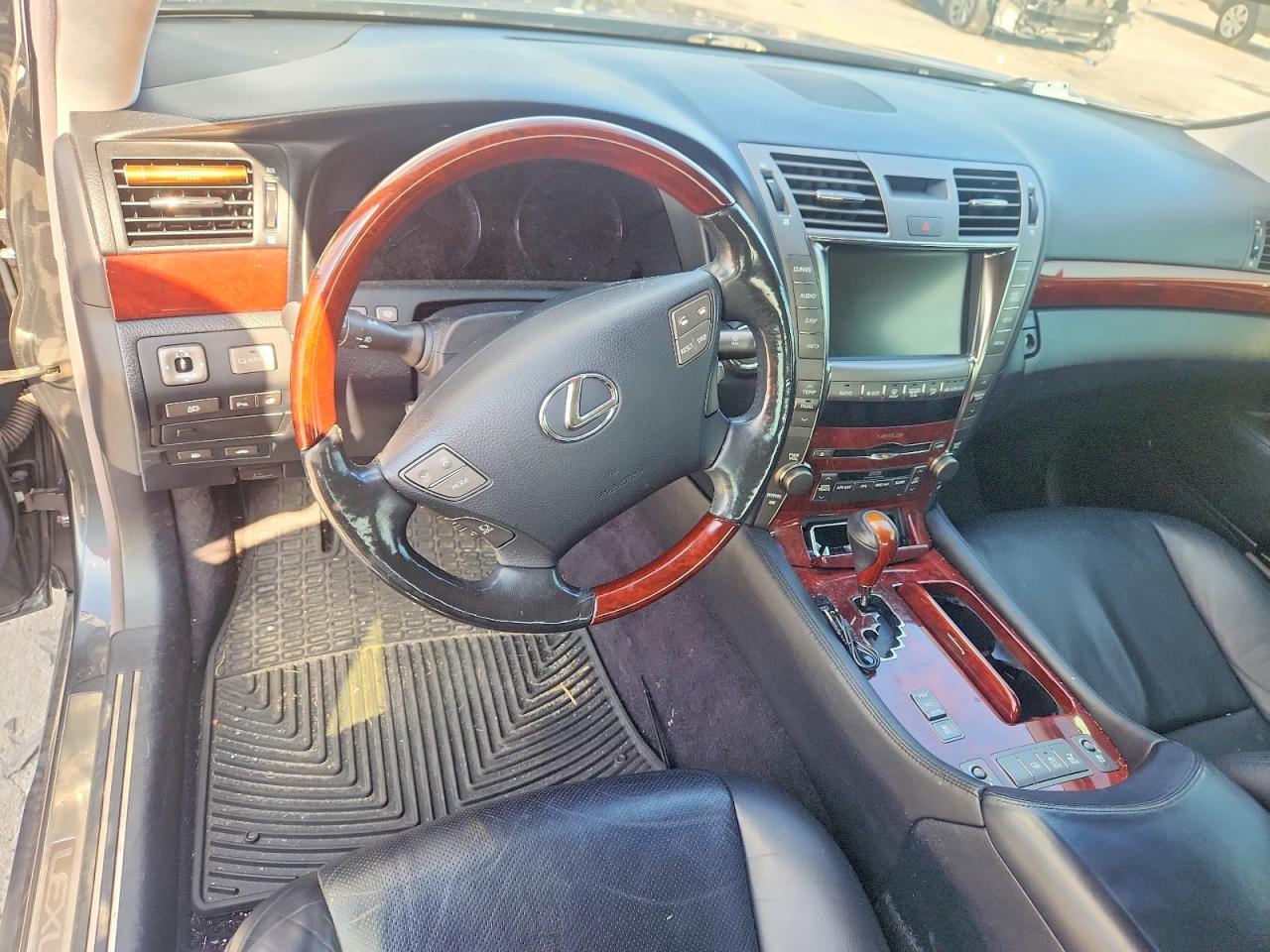 2007 Lexus LS