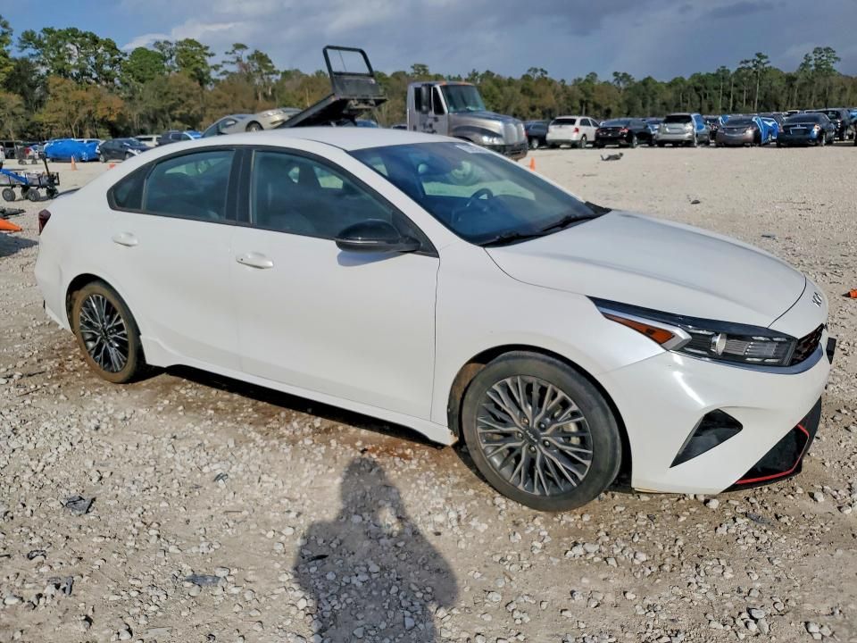 2023 KIA Forte Gt-line