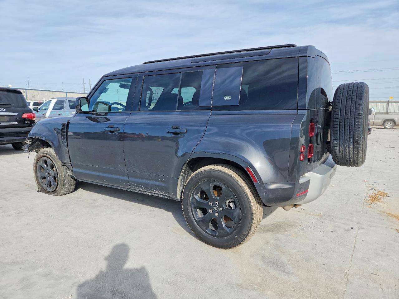 2023 Land Rover Defender 110 s