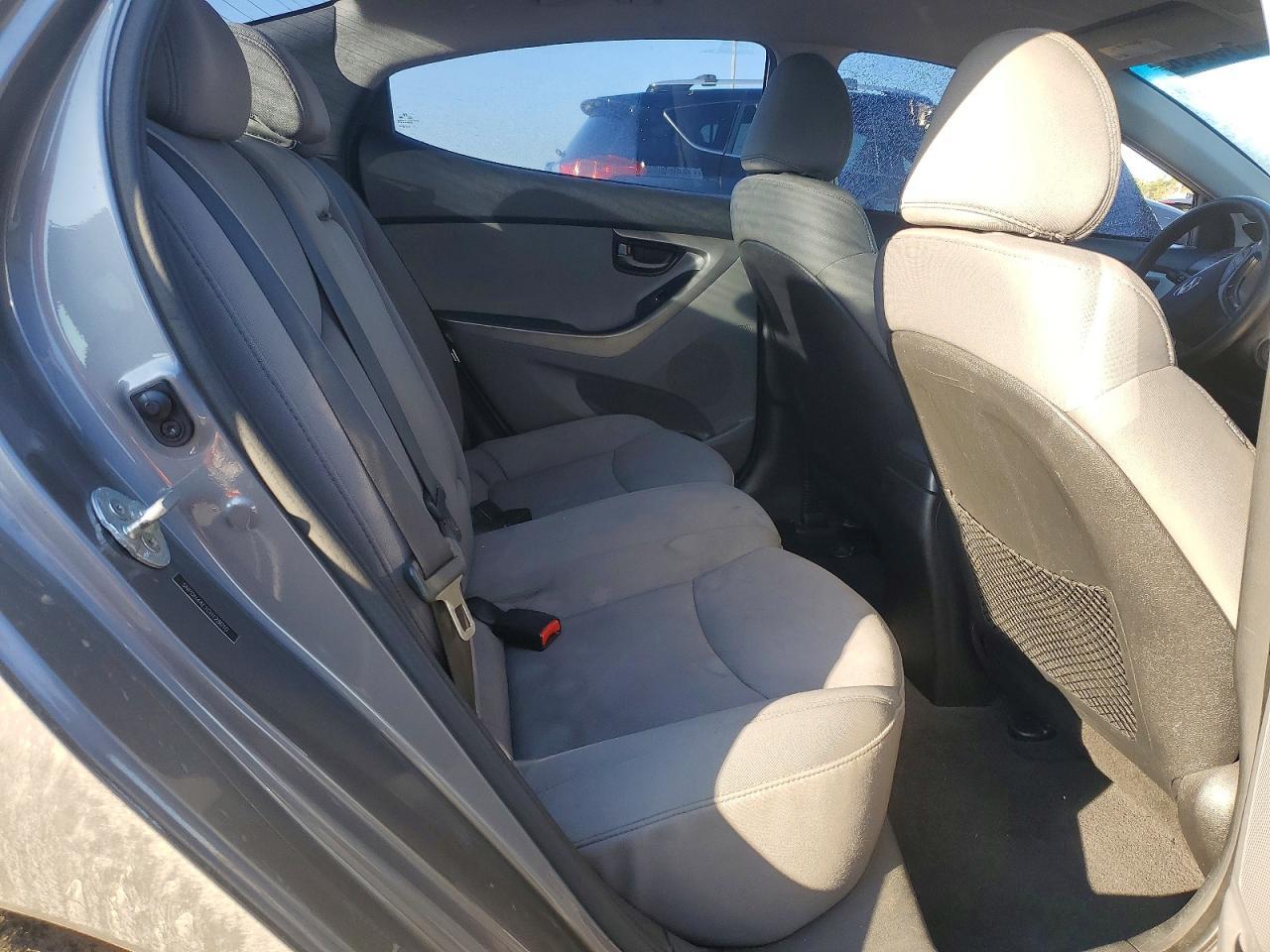 2012 Hyundai Elantra gls