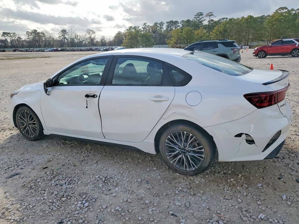 2023 KIA Forte Gt-line
