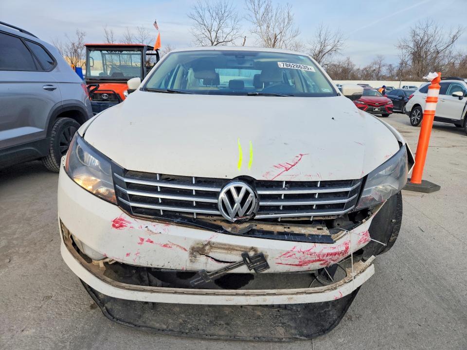 2013 Volkswagen Passat se