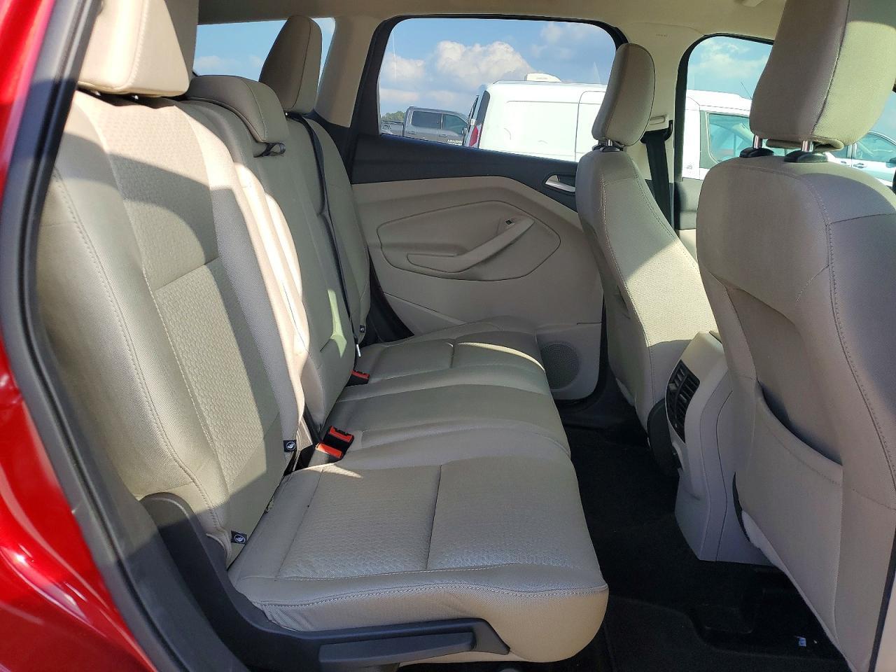 2019 Ford Escape se