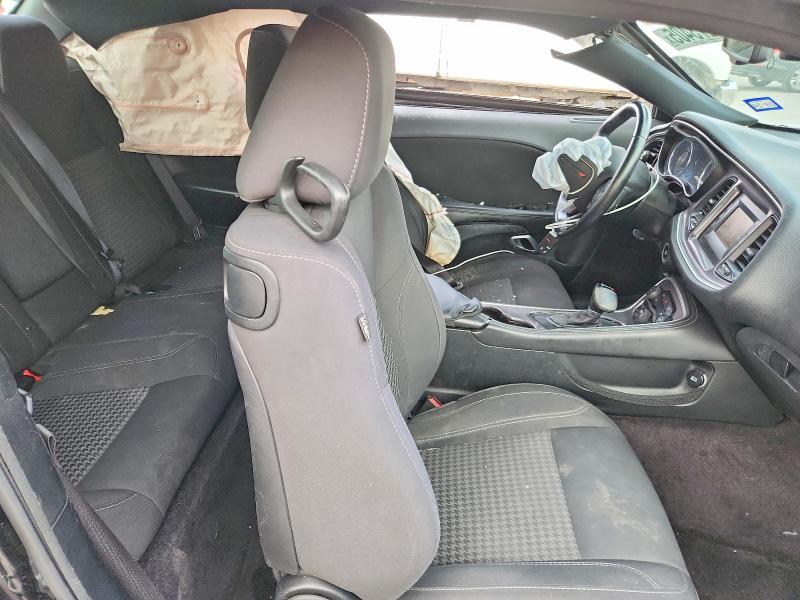 2017 Dodge Challenger sxt