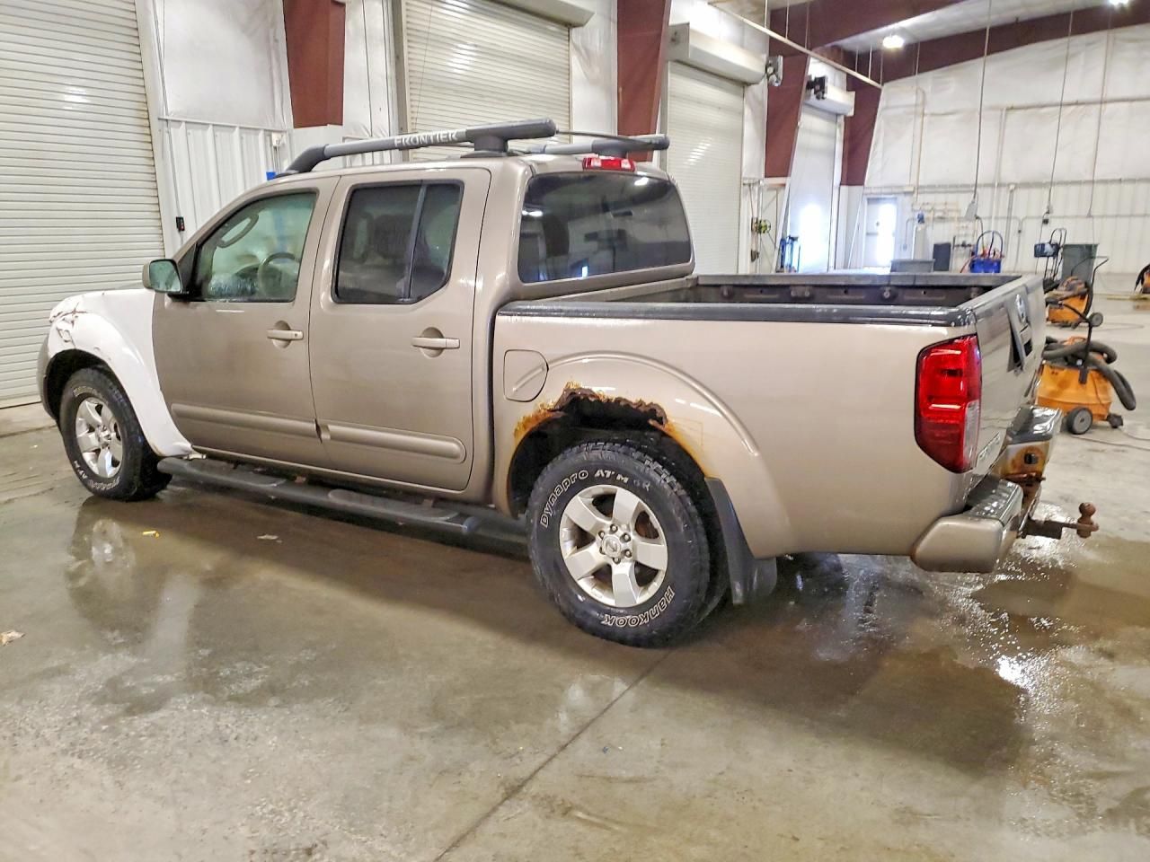 2007 Nissan Frontier Crew Cab LE