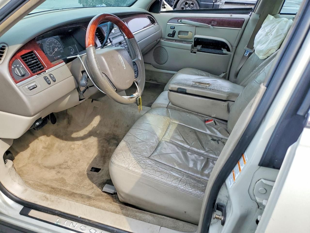 2005 Lincoln Town car Signature Limited