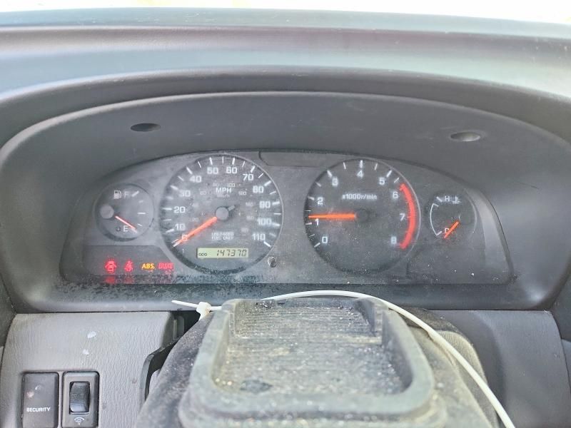 2000 Nissan Xterra xe