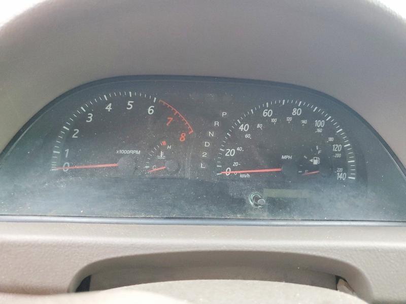 2004 Toyota Camry le