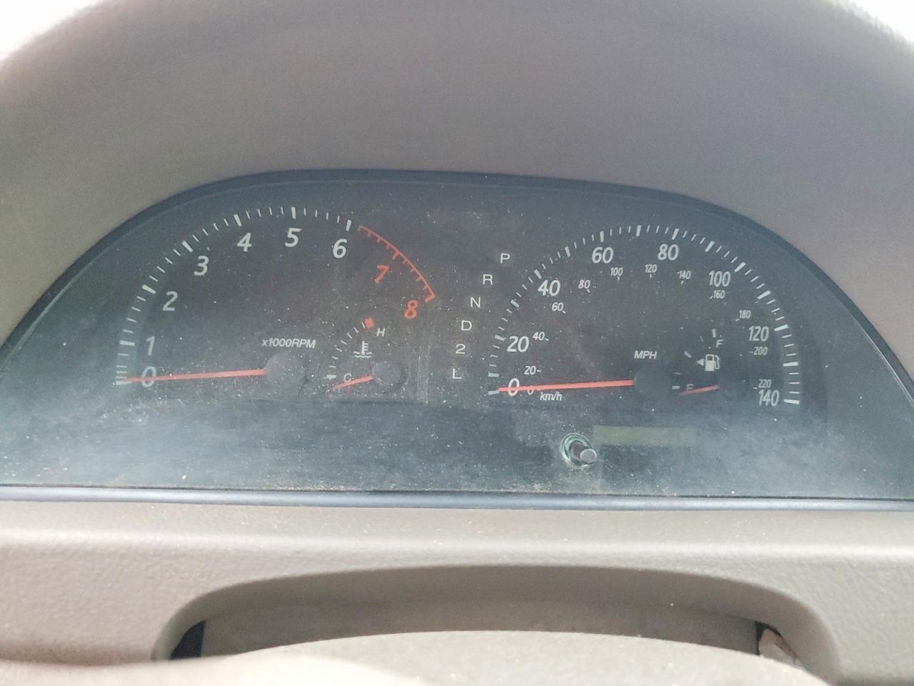 2004 Toyota Camry le