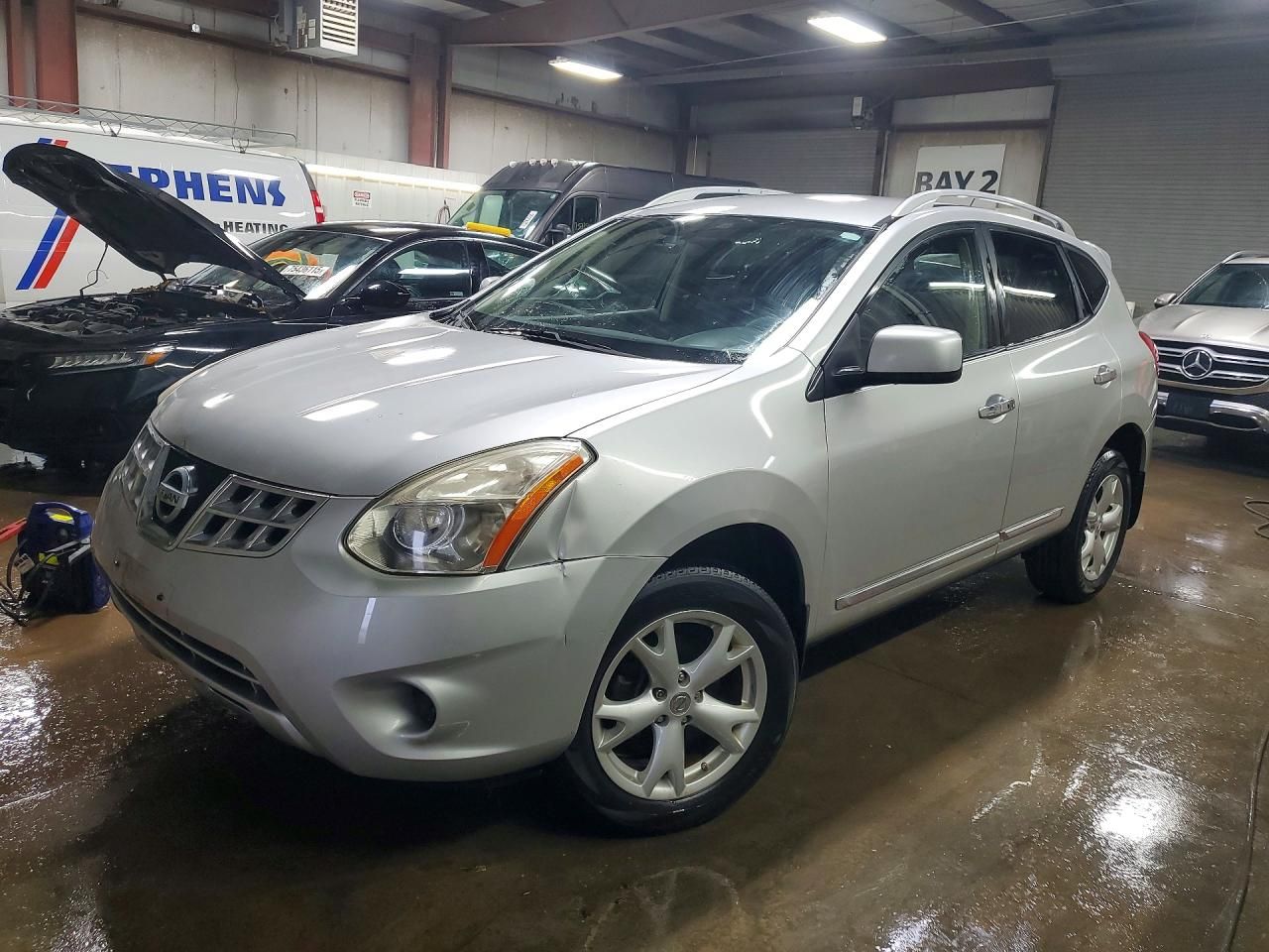 2011 Nissan Rogue s