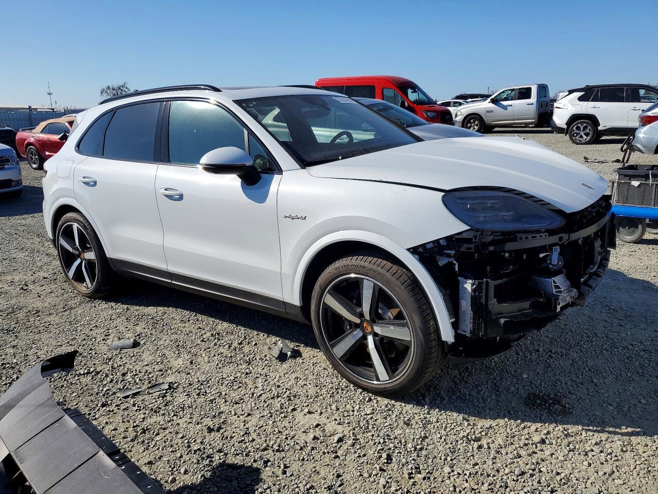 2025 Porsche Cayenne E-hybrid
