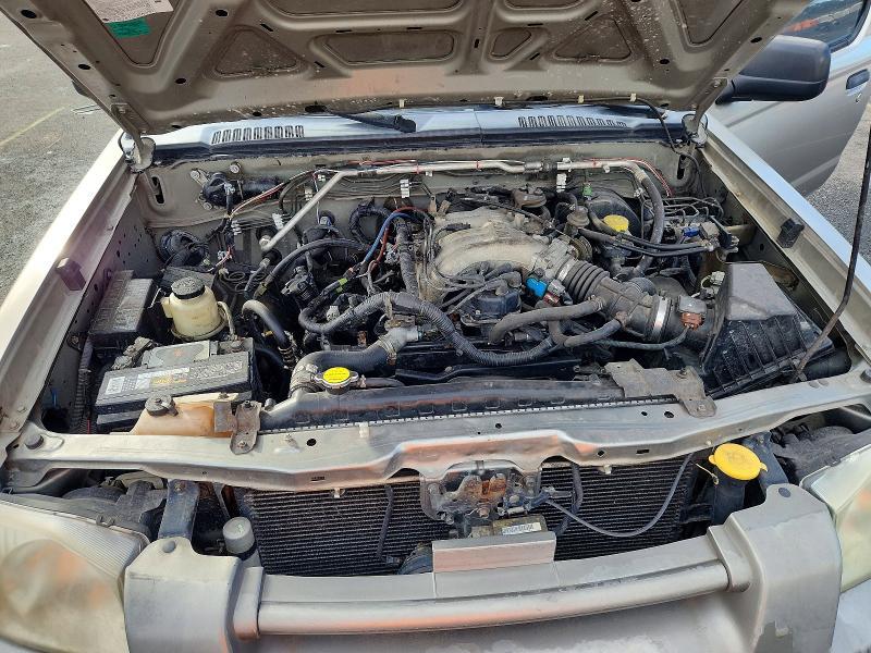 2004 Nissan Frontier XE-V6