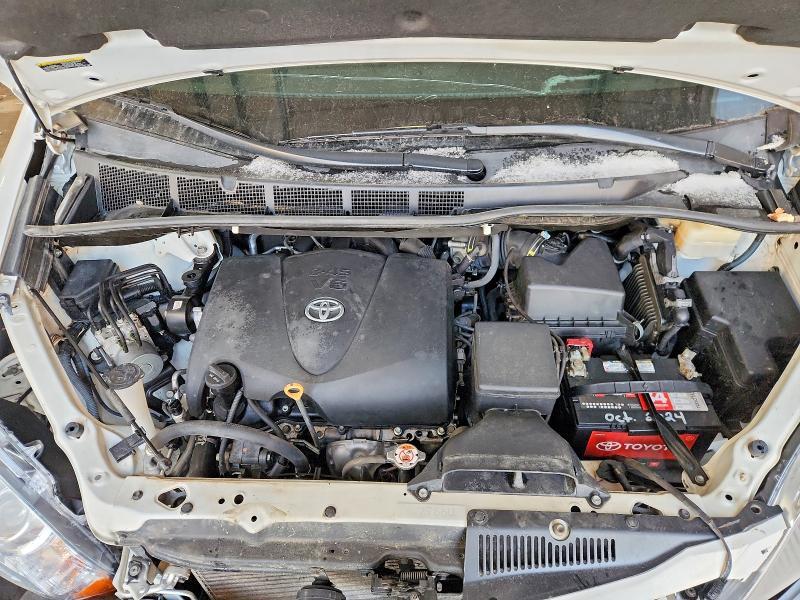 2017 Toyota Sienna le 8-passenger