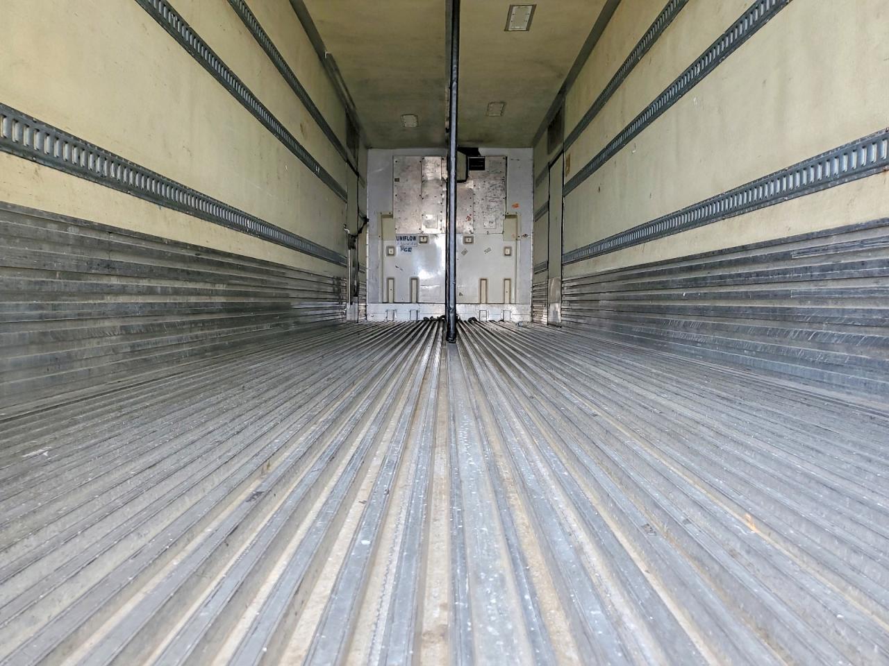 2015 Utility VS2RA Refrigerated Van Trailer