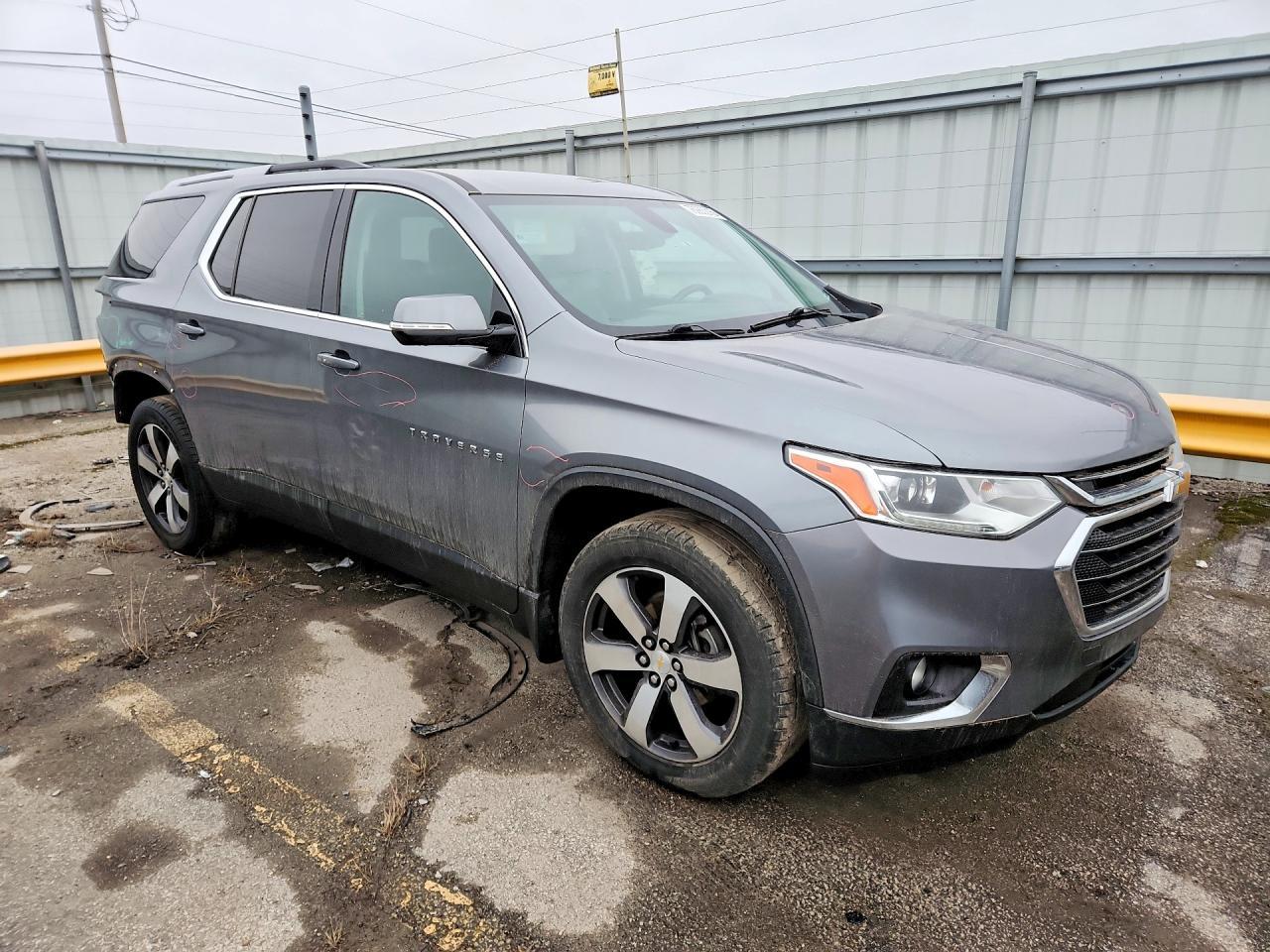 2018 Chevrolet Traverse lt