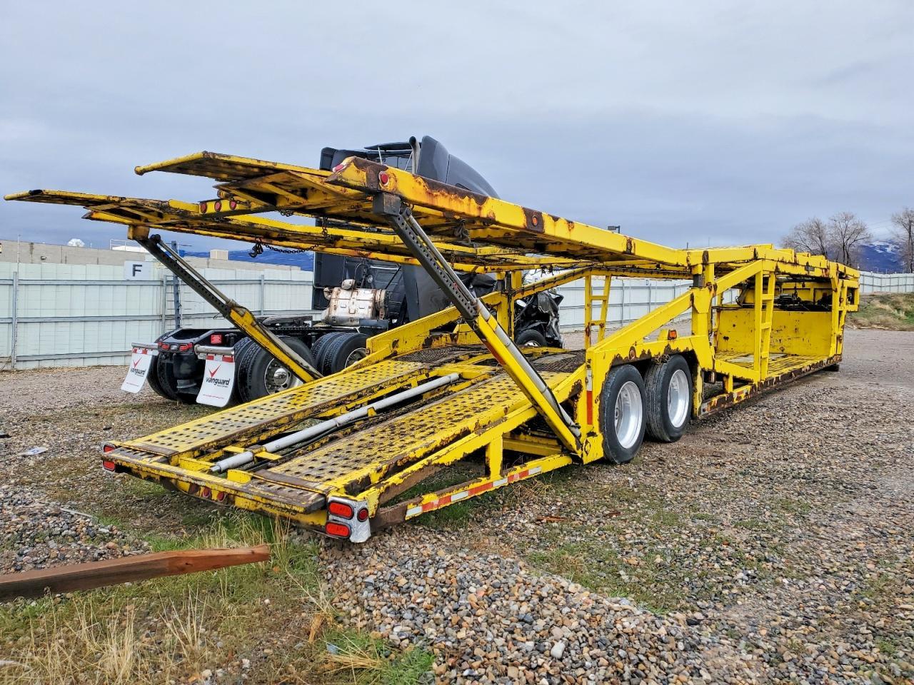 2004 SVC 2004 Car Carrier