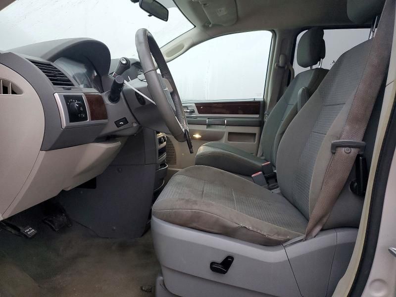 2010 Chrysler Town & Country Touring